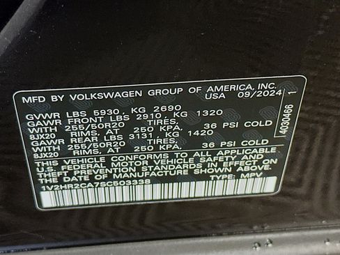 Used 2025 Volkswagen Atlas SE image 12