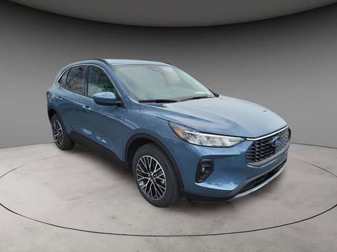 New 2024 Ford Escape SE image 3