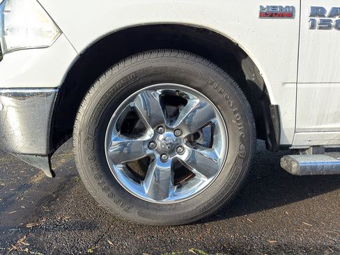 Used 2016 RAM 1500 Lone Star image 5