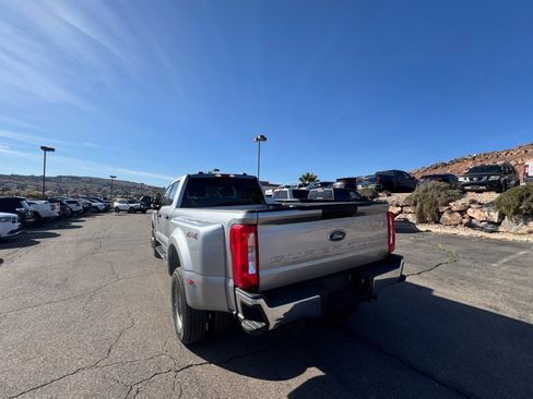 Used 2024 Ford F350 XLT image 3