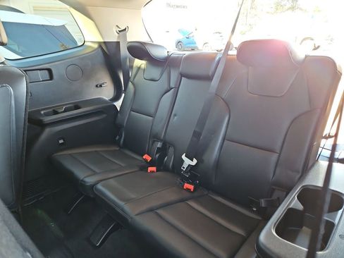 Used 2023 Kia Telluride S image 29