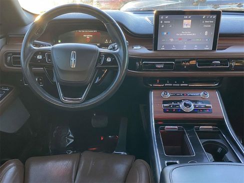 Used 2022 Lincoln Aviator Reserve w/ Equipment Group 201A image 9