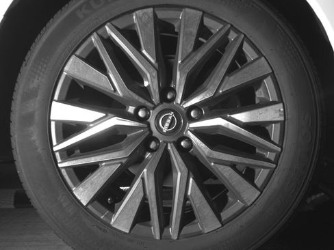 Used 2025 Nissan Altima 2.5 SV image 15