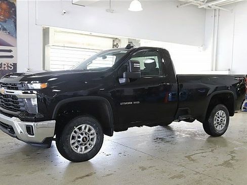 New 2025 Chevrolet Silverado 2500 LT w/ Convenience Package image 2