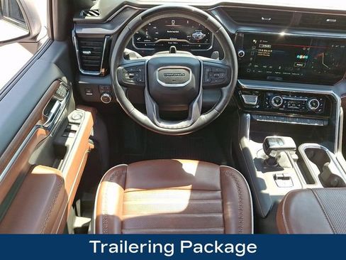 Used 2025 GMC Sierra 1500 Denali Ultimate AWD/4WD image 3