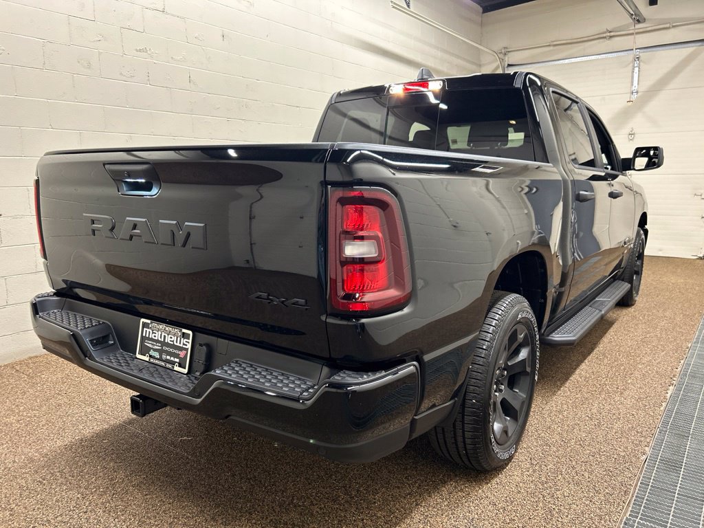 New 2026 RAM 1500 Express AWD/4WD image 2
