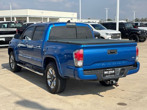 Used 2017 Toyota Tacoma Limited image 6