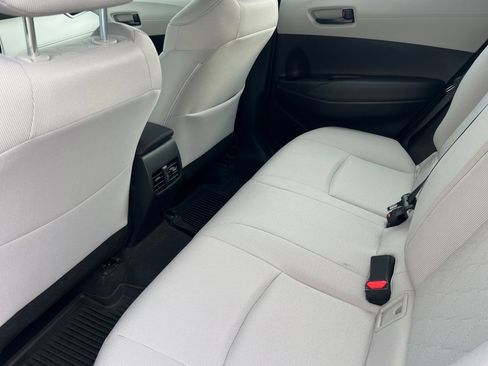 Certified 2024 Toyota Corolla Cross L image 9