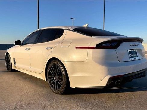 Used 2018 Kia Stinger Base image 6