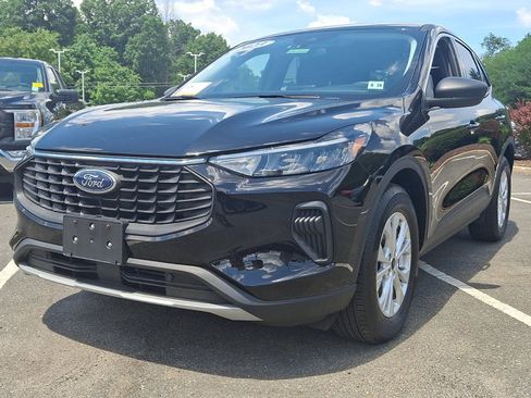 Certified 2023 Ford Escape Active AWD/4WD image 4
