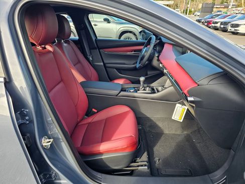 New 2026 MAZDA MAZDA3 2.5 S Hatchback w/ Premium Pkg FWD image 30