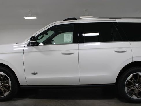 New 2026 Ford Expedition King Ranch AWD/4WD image 5