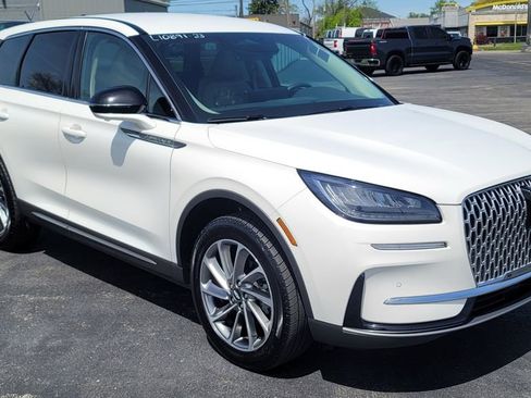 Used 2023 Lincoln Corsair AWD w/ Equipment Group 101A image 2
