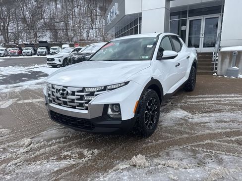 Used 2022 Hyundai Santa Cruz SE image 3