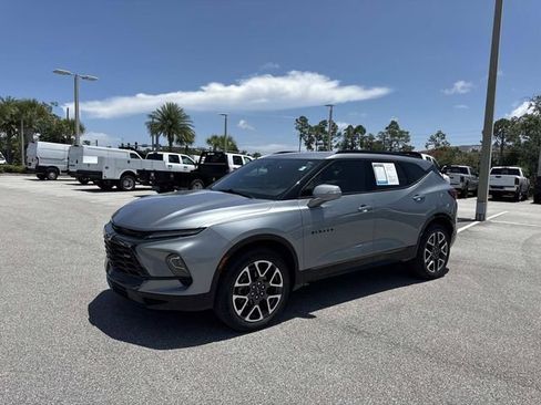 Used 2024 Chevrolet Blazer RS w/ Enhanced Convenience Package FWD image 7