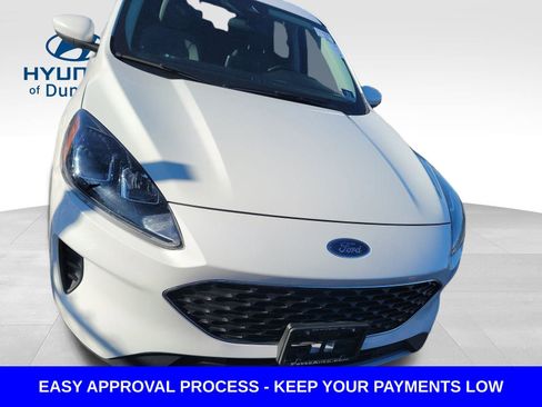 Used 2021 Ford Escape SE w/ Convenience Package image 3