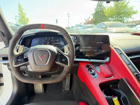 Used 2022 Chevrolet Corvette Stingray Preferred Cpe w/ Z51 Performance Package RWD image 16