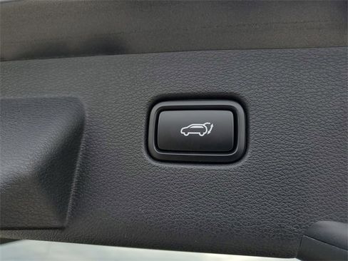 Certified 2023 Kia Sportage SX image 9