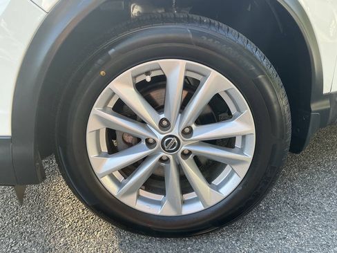 Used 2019 Nissan Rogue Sport S w/ Appearance Package AWD/4WD image 10