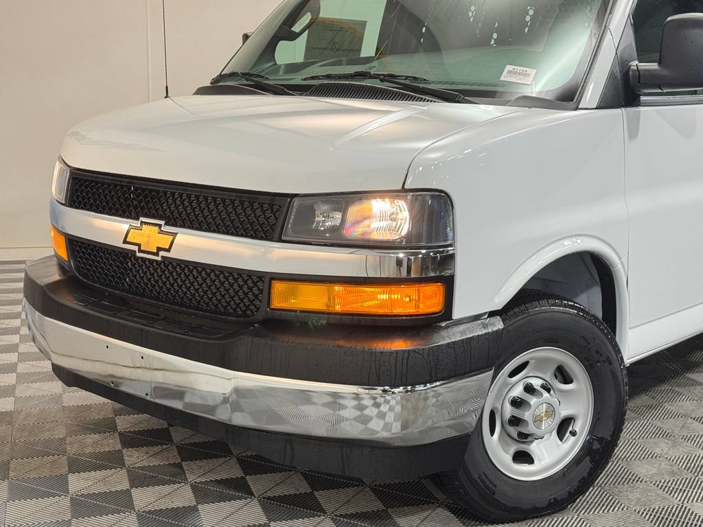New 2026 Chevrolet Express 2500 w/ Driver Convenience Package RWD image 3