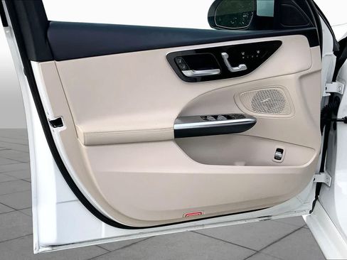 Used 2023 Mercedes-Benz C 300 Sedan image 21