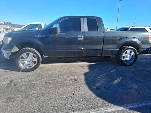 Used 2010 Ford F150 STX image 2