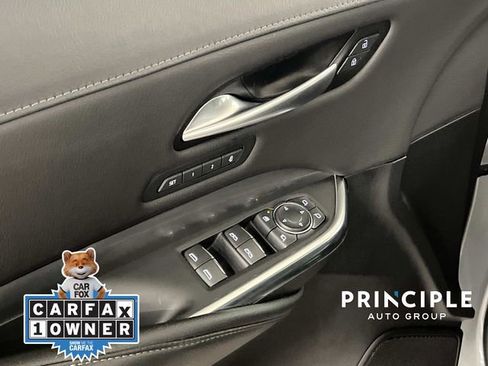 Used 2024 Cadillac XT4 Premium Luxury image 12