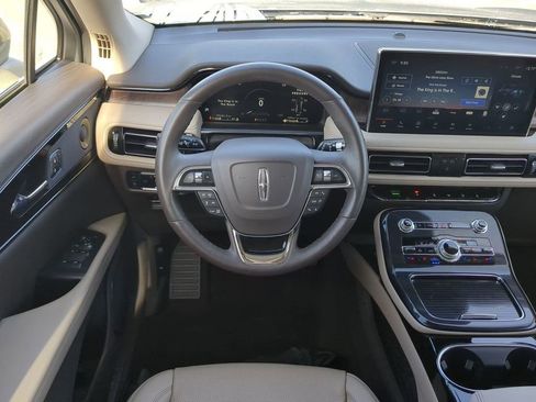 Used 2023 Lincoln Nautilus Reserve w/ Equipment Group 201A image 17