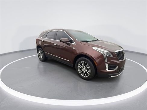 Used 2023 Cadillac XT5 Premium Luxury image 2