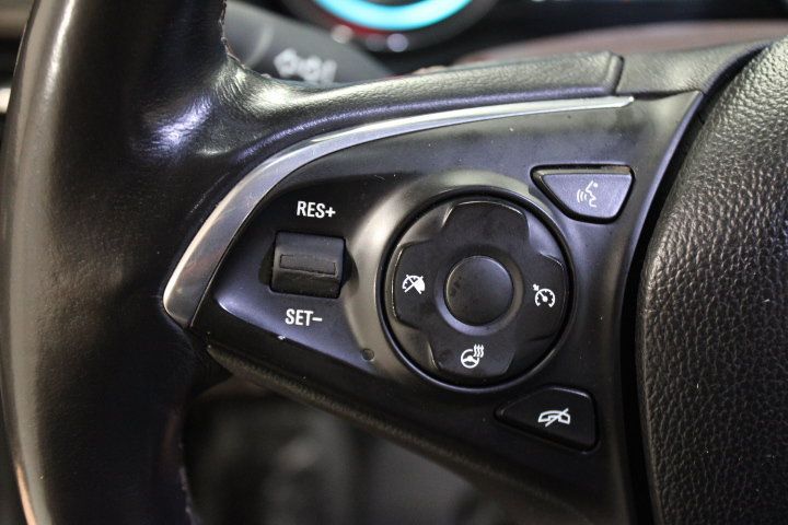 Used 2017 Buick Envision Essence FWD image 36