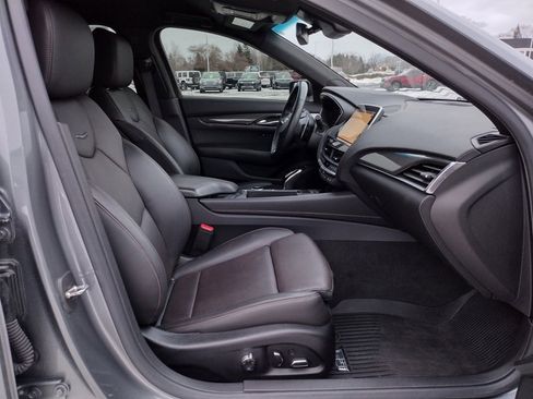 Used 2022 Cadillac CT5 V w/ Premium Package image 18