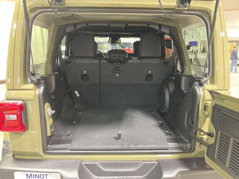 New 2026 Jeep Wrangler Unlimited Rubicon AWD/4WD image 23