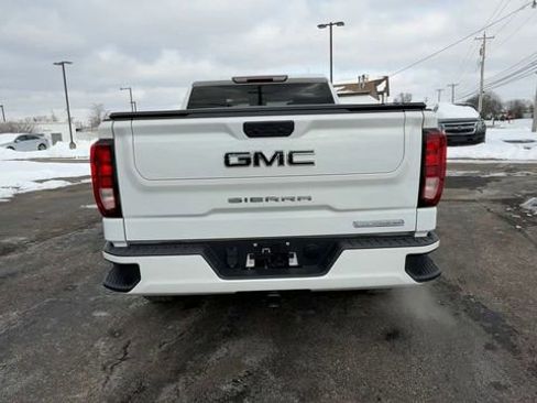 Used 2022 GMC Sierra 1500 Elevation w/ LPO, Elevation Black Package image 7