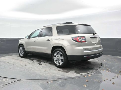 Used 2017 GMC Acadia Limited SLT image 2