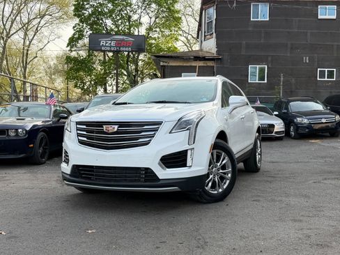 Used 2020 Cadillac XT5 Premium Luxury AWD/4WD image 4
