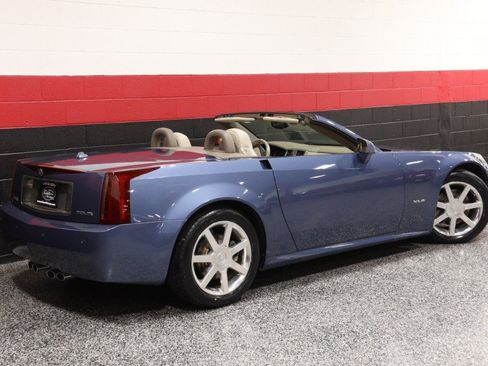 Used 2005 Cadillac XLR RWD image 8