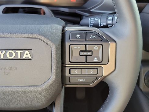 Used 2024 Toyota Land Cruiser image 6