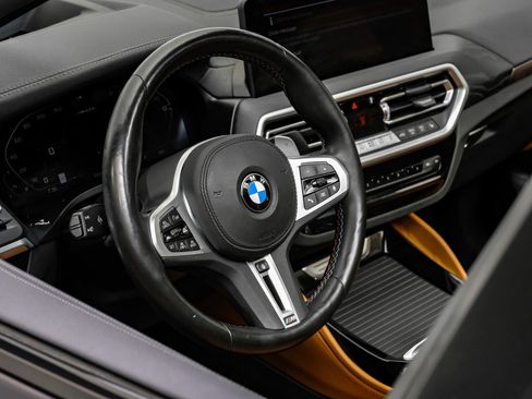 Used 2024 BMW X4 M40i image 20
