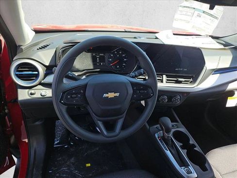 New 2026 Chevrolet Trax LS image 13