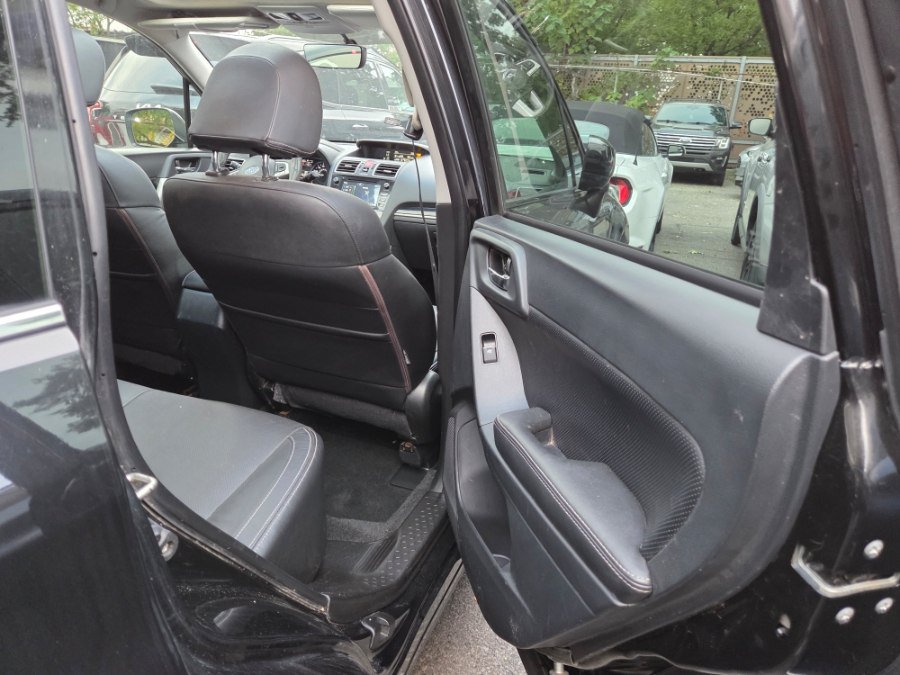Used 2017 Subaru Forester 2.5i Limited AWD/4WD image 3