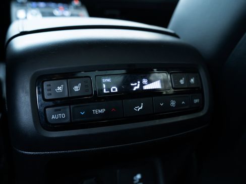 Used 2021 Hyundai Palisade Calligraphy image 41