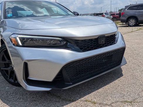 Used 2025 Honda Civic Sport Touring image 1