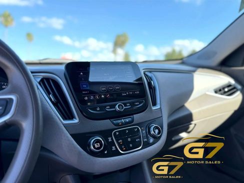 Used 2022 Chevrolet Malibu LT FWD image 26