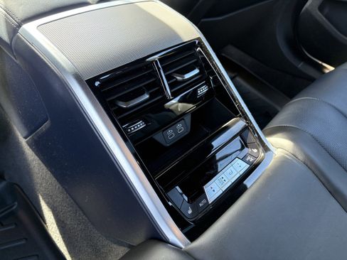 Used 2022 BMW 840i Gran Coupe xDrive image 32