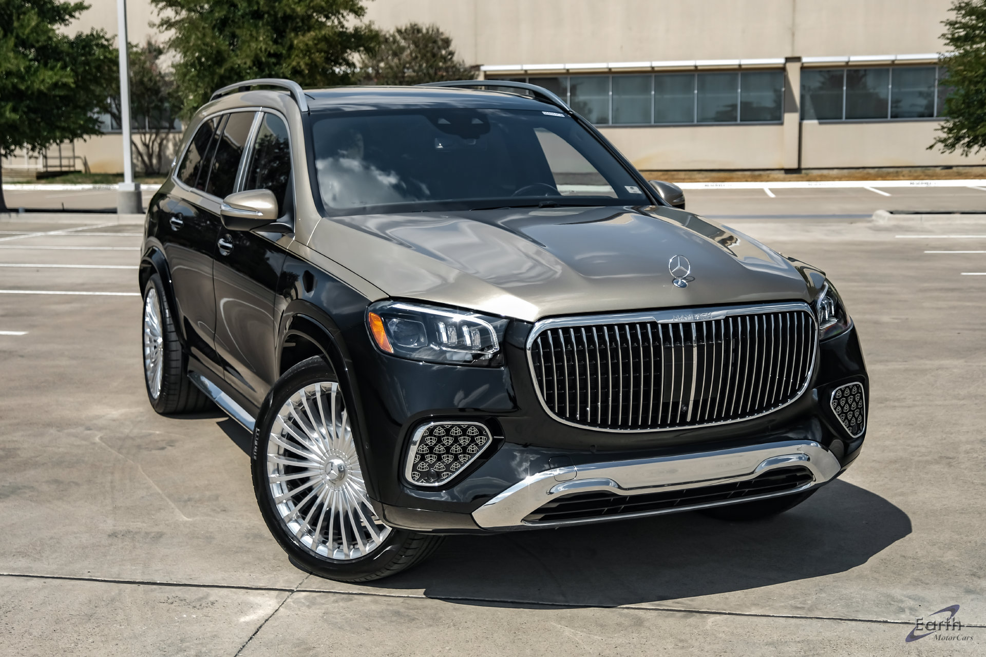 Used 2024 Mercedes-Benz Maybach GLS 600 4MATIC image 26