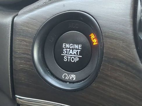 Used 2020 Jeep Grand Cherokee Summit image 36