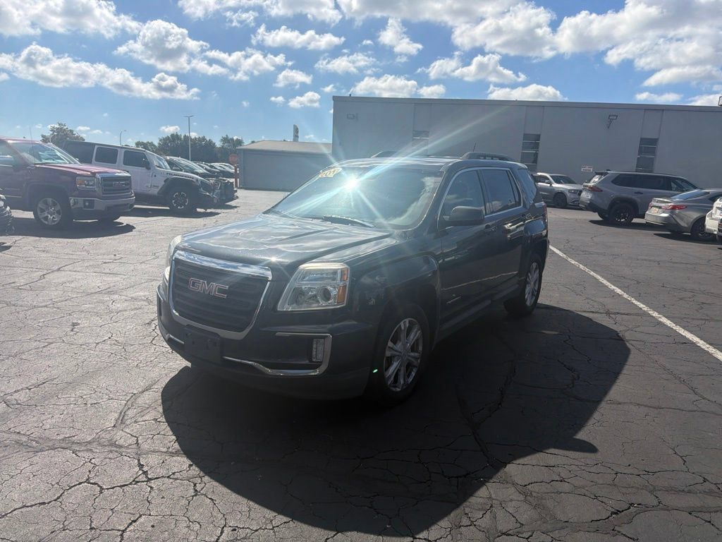 Used 2017 GMC Terrain SLE w/ Convenience Package AWD/4WD image 2