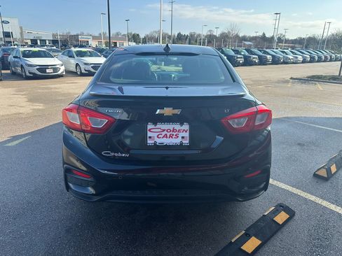 Used 2017 Chevrolet Cruze LT w/ LT True North Edition FWD image 12