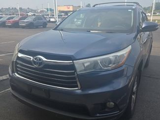 Used 2015 Toyota Highlander XLE AWD/4WD video 2