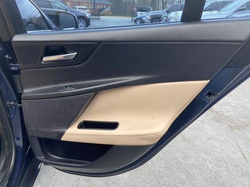 Used 2017 Jaguar XE Prestige RWD image 24